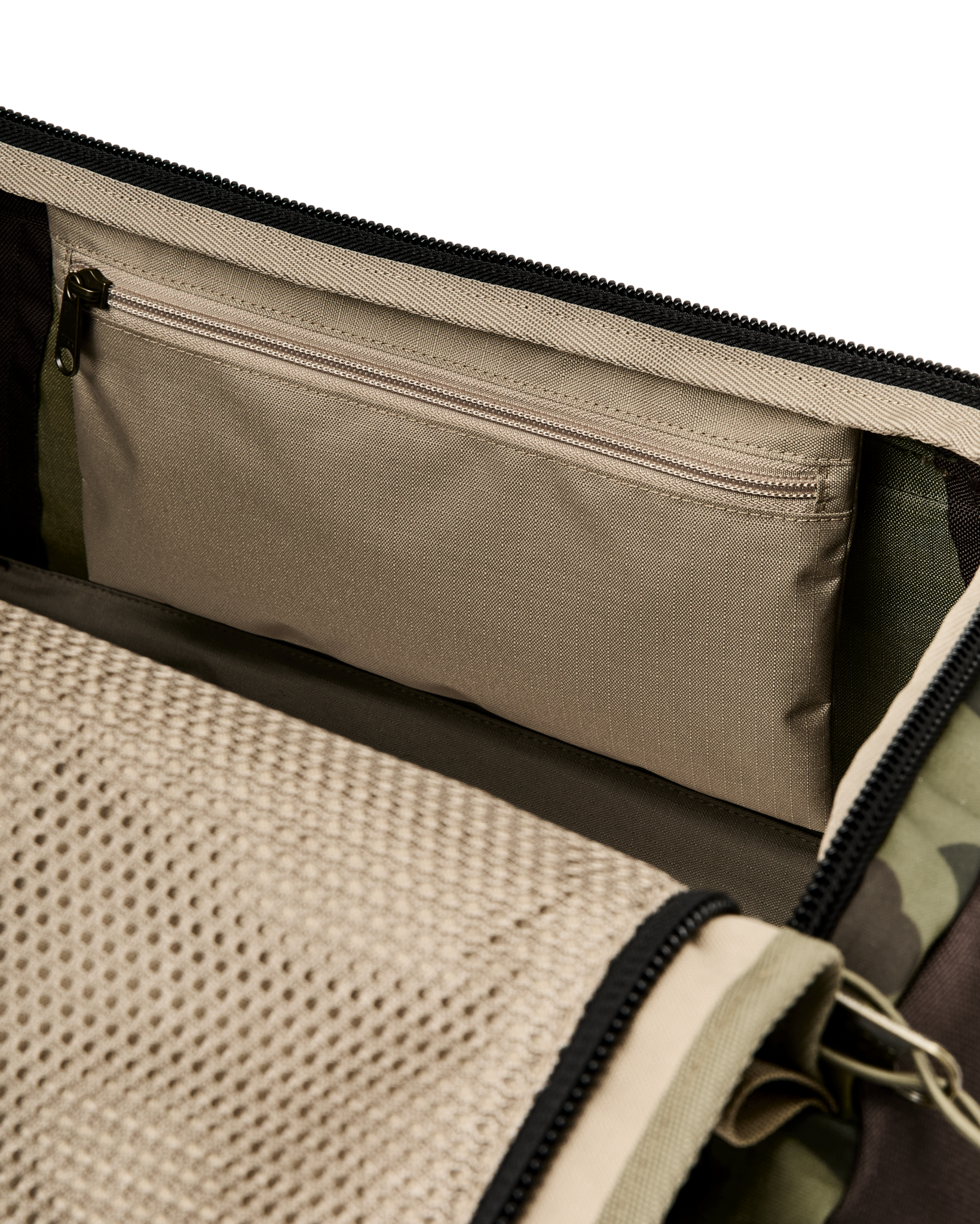 All-weather 40l Duffle - Tundra Shrub Camo - Image 9
